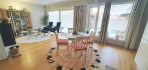 Entire Home - Unique Quiet Quality Near the Sea